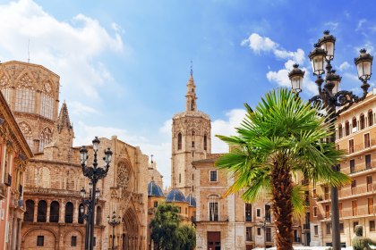 saint-marys-platz-und-kathedrale-von-valencia_c_vitalyedush_istockphoto-com, © Istockphoto.com©VitalyEdush