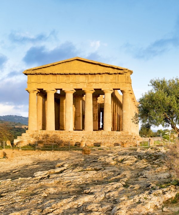 Der Concordia-Tempel von Agrigent, Sizilien, Italien, © marco-brivio - stock.adobe.com