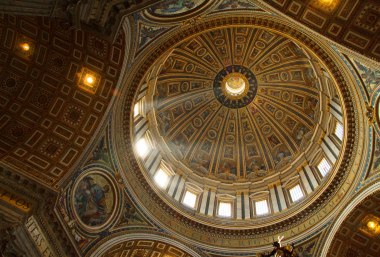 Innenansicht der Kuppel im Petersdom , © Bayerisches Pilgerbüro