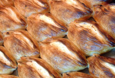 Pastizzi - ein traditionelles herzhaftes Gebäck aus Malta, © www.viewingmalta.com