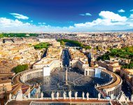 Blick auf den Petersplatz in Rom, Italien, © IakovKalinin-Fotolia.com