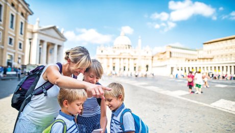 „Auf geht‘s zur Entdeckungsreise durch Rom!“, Italien, © iStockphoto.com - imgorthand