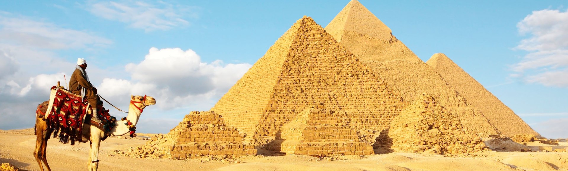 Die Pyramiden von Gizeh, Ägypten, © Istockphoto.com©sculpies