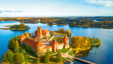 Blick auf die Inselburg Trakai, Litauen, © lukjonis -Fotolia.com