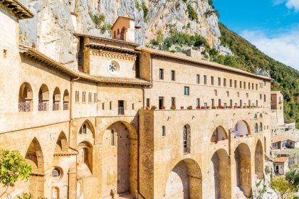 In vielerlei Hinsicht ein besonderer Ort: Kloster Subiaco, Italien, © e55evu – stock.adobe.com