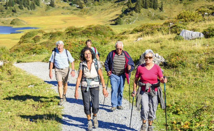 Wandergruppe, © ARochau - Fotolia.com