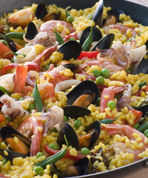 Paella mit Meeresfrüchten, © Monkey Business – stock.adobe.com