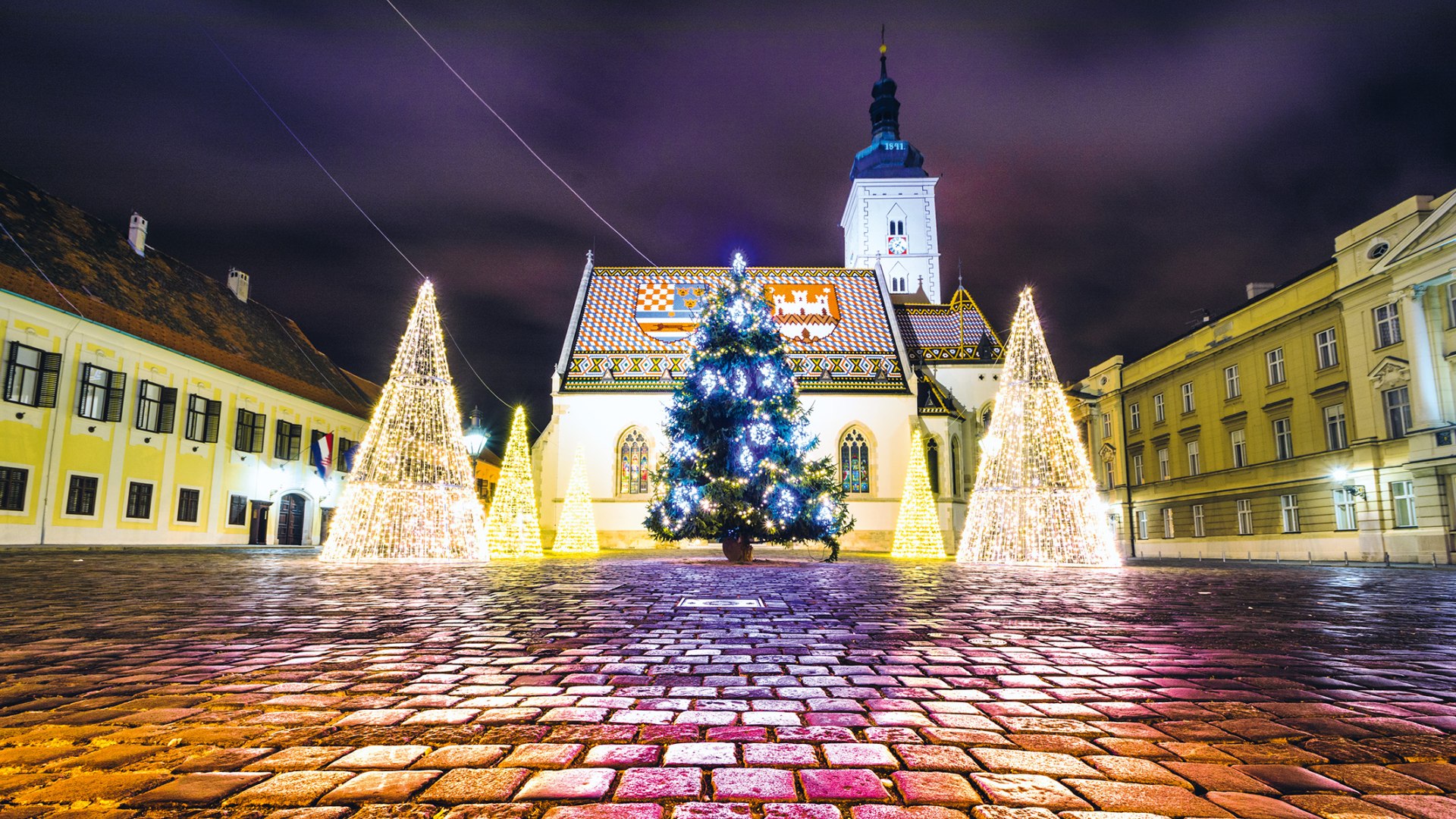 Advent in Zagreb, © istockphoto - twingomaniak