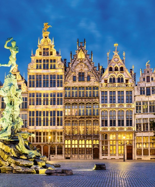 Prachtvolle Zunfthäuser am Groten Markt, Antwerpen, Belgien, © mapics - stock.adobe.com