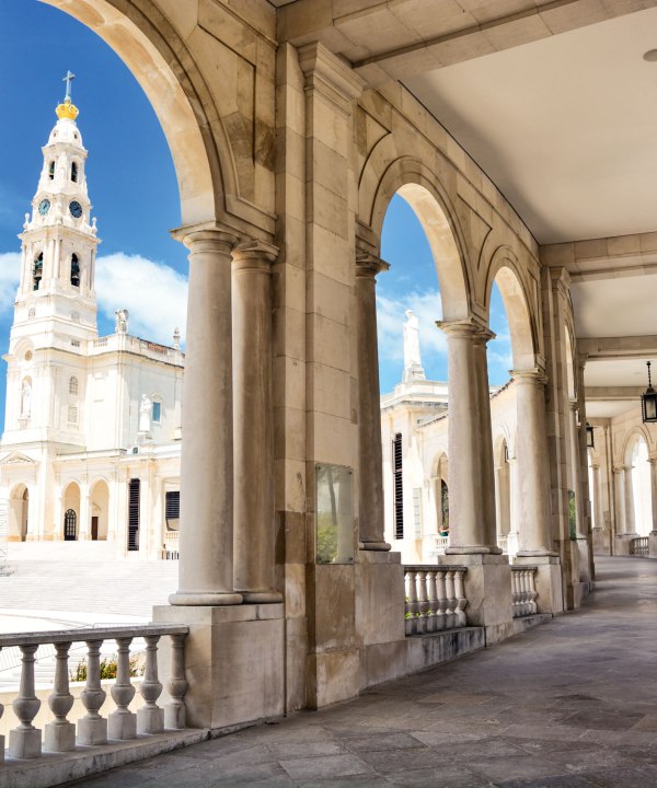 Esplanade von Fátima, Portugal, © Istockphoto.com©alxpin