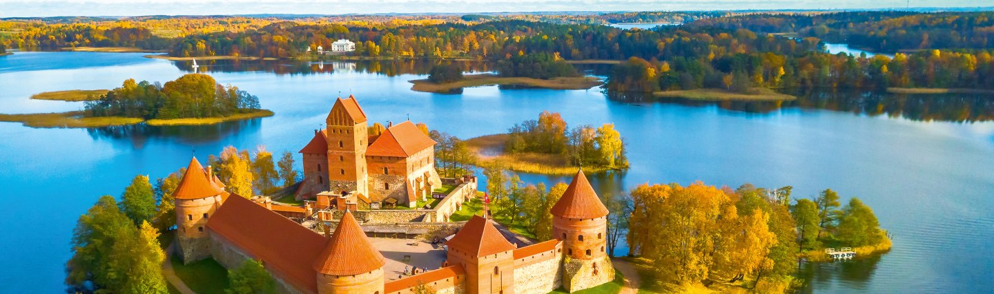 Blick auf die Inselburg Trakai, Litauen, © lukjonis -Fotolia.com
