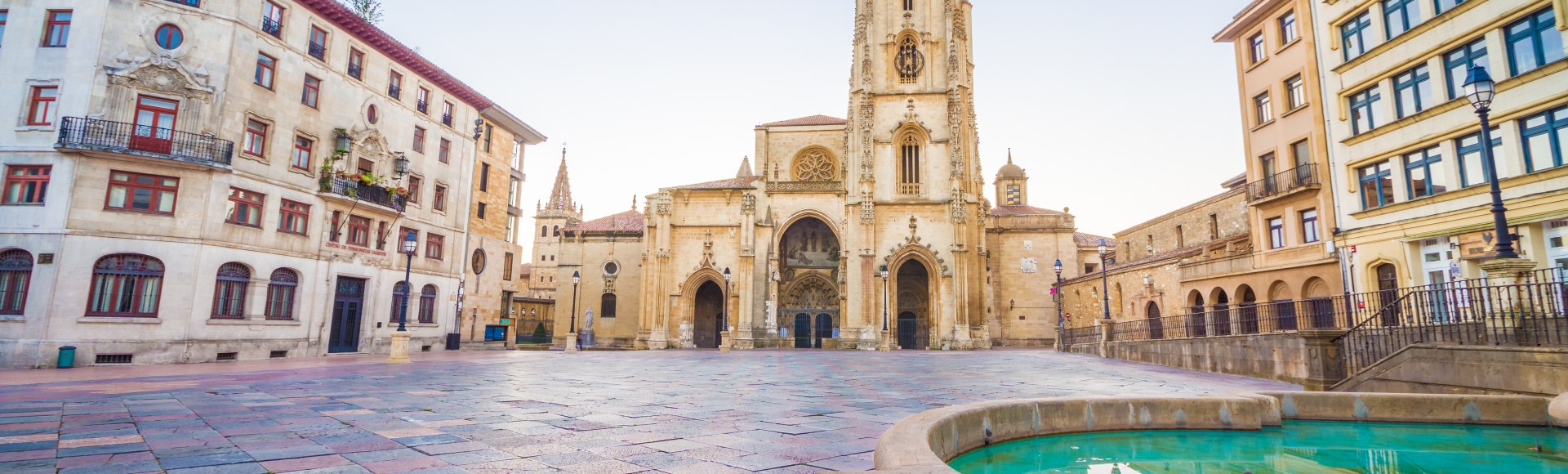 Blick auf die Kathedrale von Oviedo, Spanien, © LucVi – stock.adobe.com