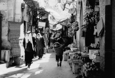 Bazarstraße in Jerusalem im Jahr 1956, © Bayerisches Pilgerbüro