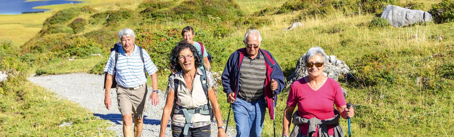 Wandergruppe, © ARochau - Fotolia.com