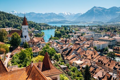 Blick auf Interlaken, Schweiz, © ©sanga – stock.adobe.com