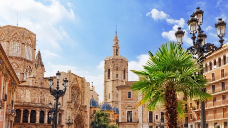 saint-marys-platz-und-kathedrale-von-valencia_c_vitalyedush_istockphoto-com, © Istockphoto.com©VitalyEdush