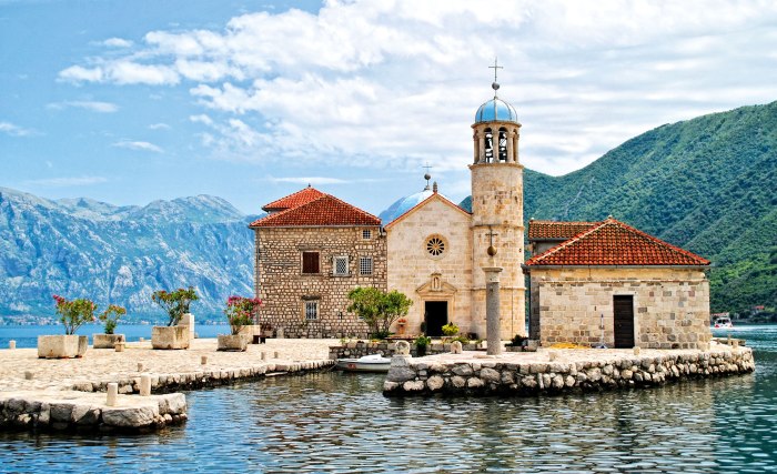 Kircheninsel Maria vom Felsen, Montenegro, © dejo – stock.adobe.com
