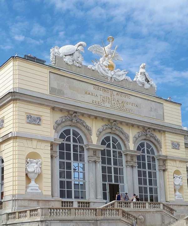 Pilger-Flusskreuzfahrt auf der Donau Wien Schloss Schönbrunn, © Pixabay