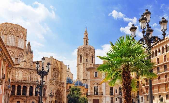 saint-marys-platz-und-kathedrale-von-valencia_c_vitalyedush_istockphoto-com, © Istockphoto.com©VitalyEdush