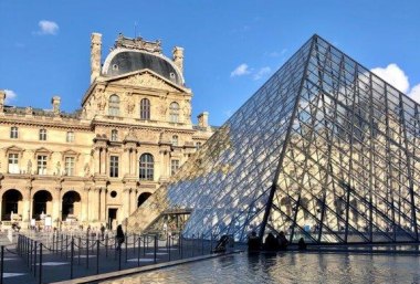 Blick aufs Louvre in Paris, Frankreich, © Bayerisches Pilgerbüro/Wurzinger