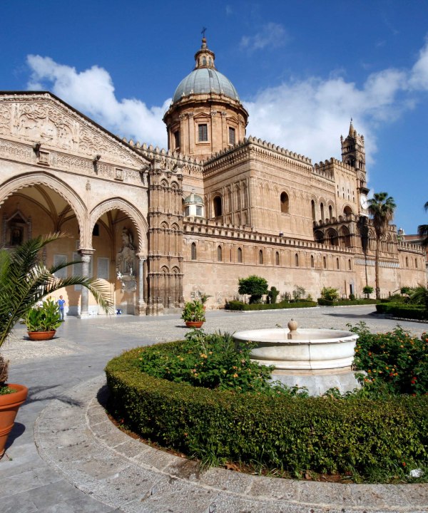 Kathedrale von Palermo, Sizilien, © iStockphoto.com - natenn