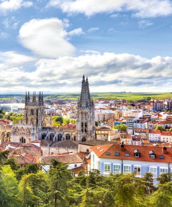 Blick auf Burgos, Spanien, © pavel parmenov - stock.adobe.com