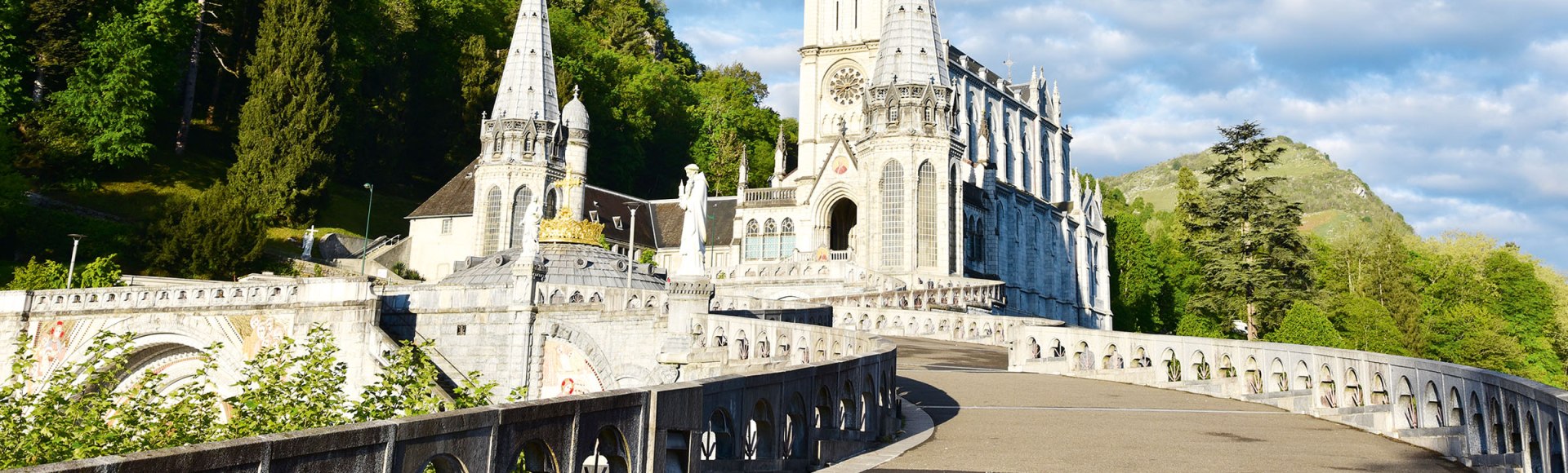 Heiliger Bezirk in Lourdes, Frankreich, © Bayerisches Pilgerbüro